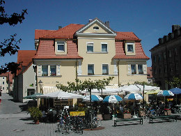 Eis Café La Piazza | Marktplatz 41 a + b